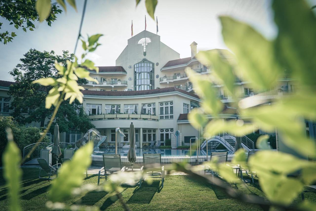 Reduce Hotel Thermal Adults Only Bad Tatzmannsdorf Luaran gambar